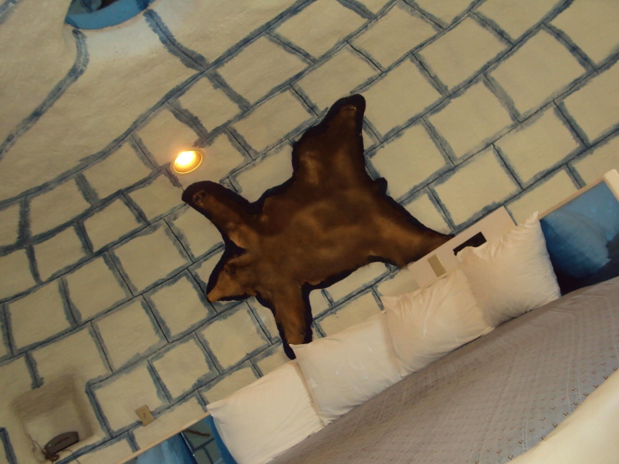 Red Carpet Inn Fanta Suites Hotel Greenwood Dış mekan fotoğraf