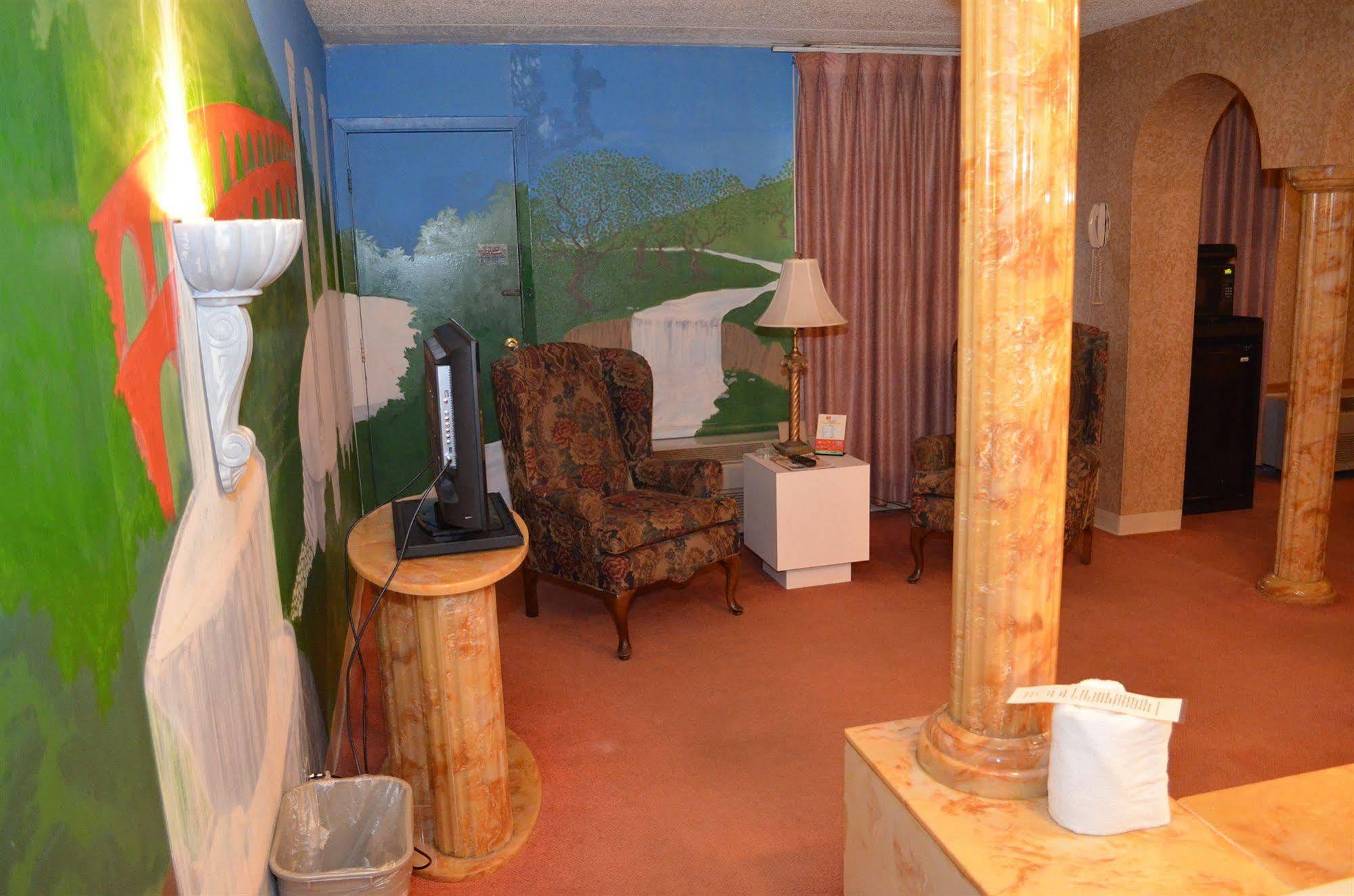 Red Carpet Inn Fanta Suites Hotel Greenwood Dış mekan fotoğraf